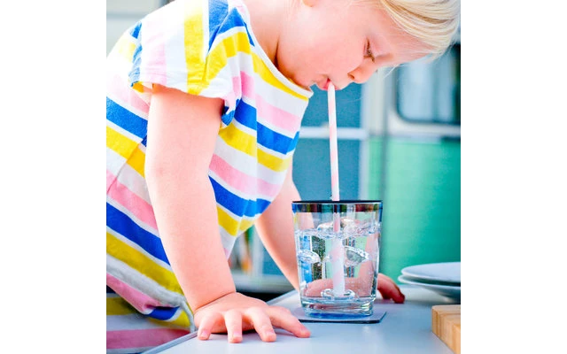 Polycarbonate Magnetic Glasses With Coaster, Set Of 2 6 Polycarbonate Magnetic Glasses With Coaster, Set Of 2 - Image 6