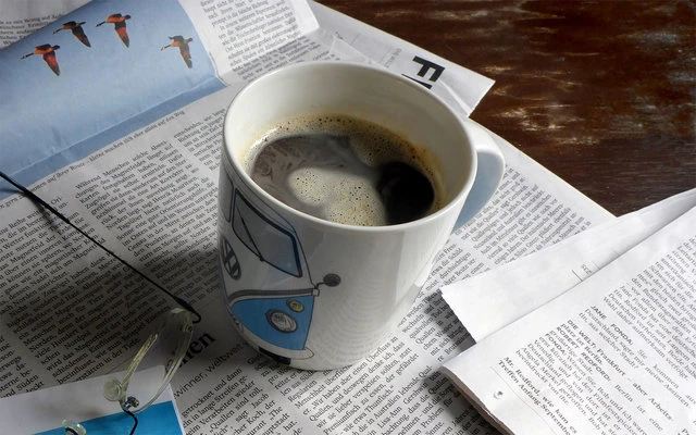 VW T1 Bulli Coffee Cup 370 Ml Red 6 VW T1 Bulli Coffee Cup 370 Ml Red - Image 6