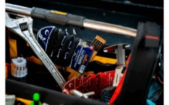 Swiss Piranha Dyneema RopeFish Tent Cord 20 M X 2 Mm Red